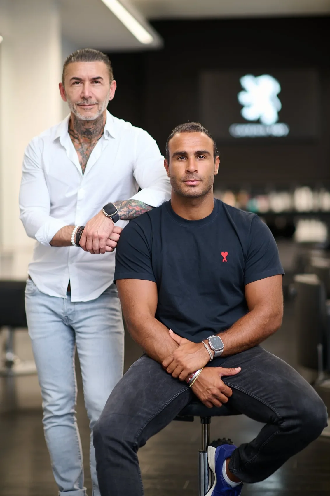 Die Inhaber Cayenn Toy und Alper Yilmaz im Salon